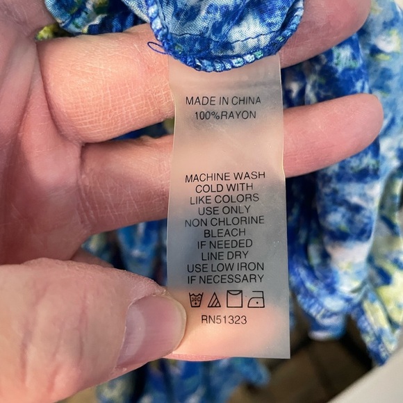 Two by Vince Camuto Blue and Yellow Shorts MEDIUM - Picture 6 of 7